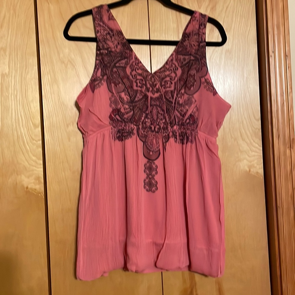 One world large pink tank